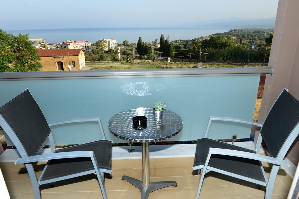Ionion Hotel Kyparissia Dış mekan fotoğraf