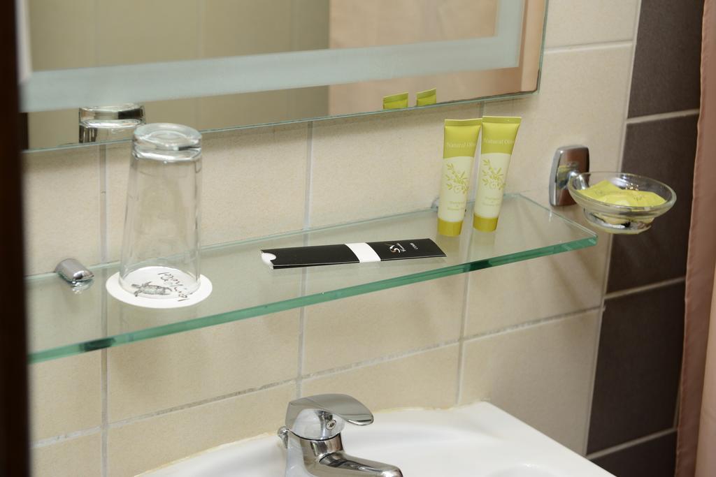 Ionion Hotel Kyparissia Dış mekan fotoğraf